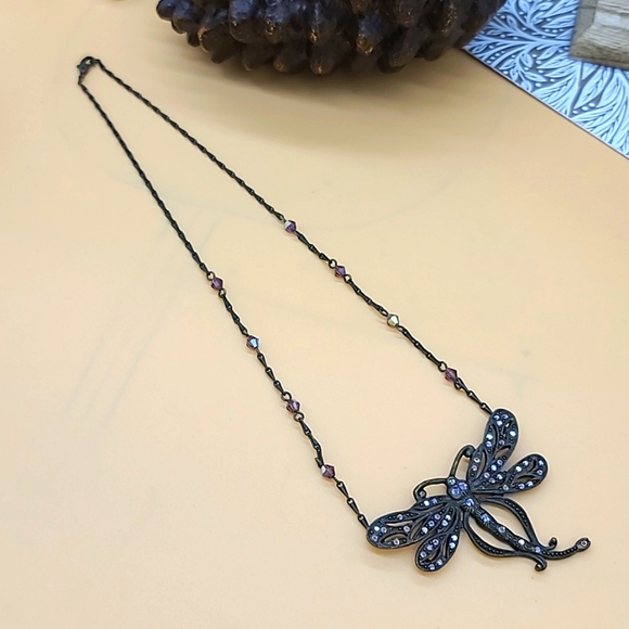 Circa 2010 SWEET ROMANCE "Dragonfly" Victorian Revival Crystal Pendant 🪻 - Picture 4 of 9